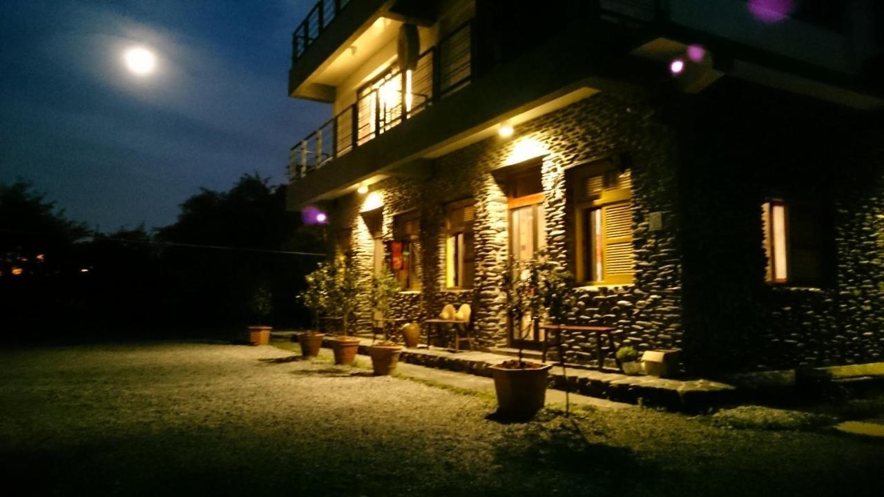 Stone House Homestay Yilan Kültér fotó